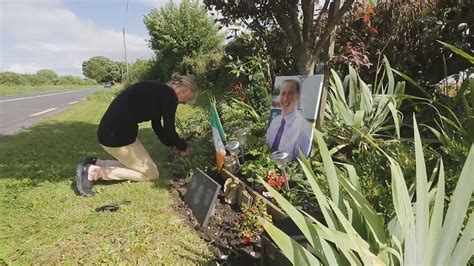 VIDEO: Heartbreaking stories behind Ireland's roadside memorials - YouTube