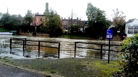 Flooding On Newark Trent River Bank Youtube