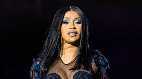 cardi b reveals she had 95 percent of her ass shots removed hiphopdx