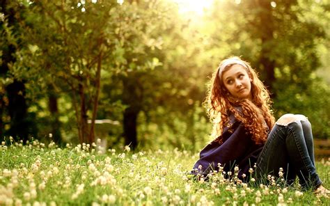 2560x1600 Girl Grass Field Smiling Wallpaper Coolwallpapersme
