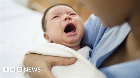 us birth rates drop to lowest since 1987 bbc news