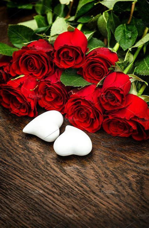 Red Roses Hearts Valentines Day Love Rose Flower Rose Day Pic