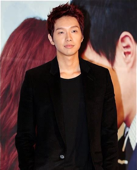 He is the lead guitarist for korean indie rock band the nuts and is best known for his leading role in the cable tv drama queen in hyun's man. NEWS Ji Hyun Woo to hold fan meeting before enlistment ...