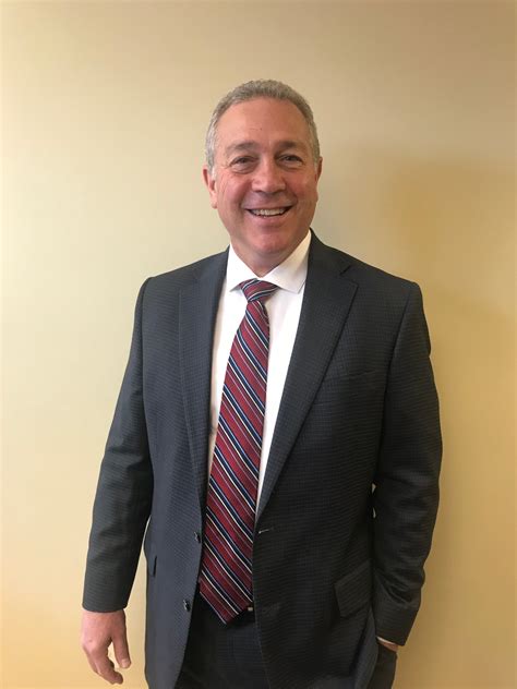 Attorney Larry / Larry B Jones Corporate Litigation Lawyer Burg Simpson