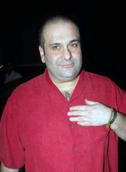 He had a short stint in the hindi film industry, acting in only 13 films. Rajiv Kapoor - Choisir un film