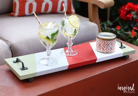 Plus, decorative trays can bring order and elegance to just about any part of your home. DIY Painted Serving Tray - colorful and creative tray tutorial