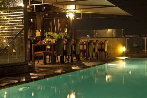 Book a room at hotel green park in gangtok, india. The Centarl Park Hotel in Bund Garden Road, Pune - Photos ...