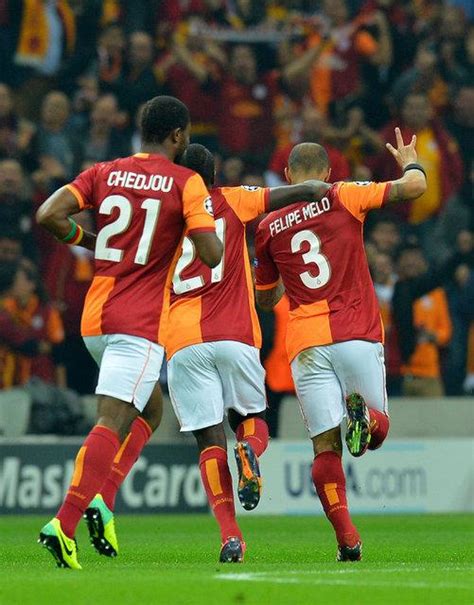 Fransa birinci futbol ligi'ndeki (ligue 1) yıldız uygulaması diğer liglere göre değişiklik gösteriyor. Tarihe yolculuk... - Memurlar.Net