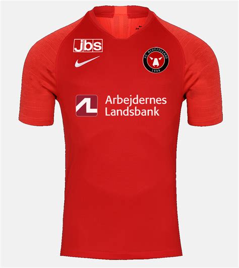 ˈmitjylænˀ, central jutland) is a danish professional football club based in herning and ikast in. FC Midtjylland voetbalshirts 2020-2021 - Voetbalshirts.com