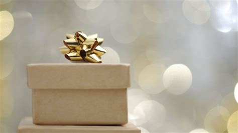 Making returns with a gift card. Gifts | Boston Luxury Hotel | The Langham, Boston