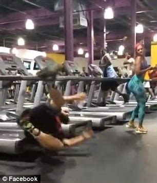Man Has Treadmill Fall After Ogling Girl Then Pretends To Do Push Ups In Video Daily Mail Online