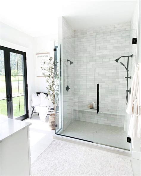 White Bathroom Floor Tiles Texture