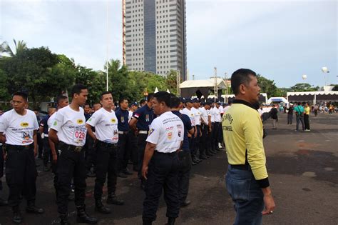 Nahh klo untuk salary.godrej menawarkan selama trainee kita sebenarnya dapet 4,5jt gan.tp mereka akan beri hanya 3,5 dulu gan.nah nanti klo udah 16 bulan. PT. OSI Daftar Perusahaan Kontraktor Di Jakarta Daftar ...