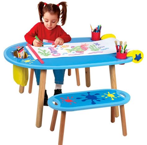The table includes paper roll and two plastic cups with lids. 15 Kids Art Tables and Desks for Little Picassos | Home ...