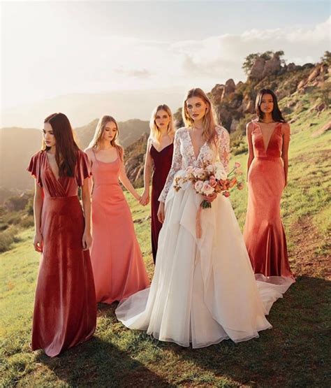 34 Gorgeous Boho Bridesmaid Dresses The Glossychic