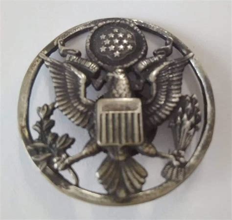 Silver Wwii Us Military Officer Hat Badge Cut Out Design Screw Back