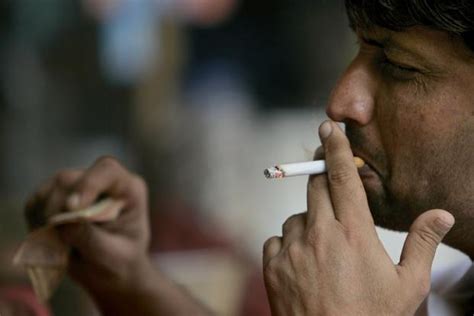 Tobacco Use In India Seen Killing 1 5 Mn A Year By 2020 Mint