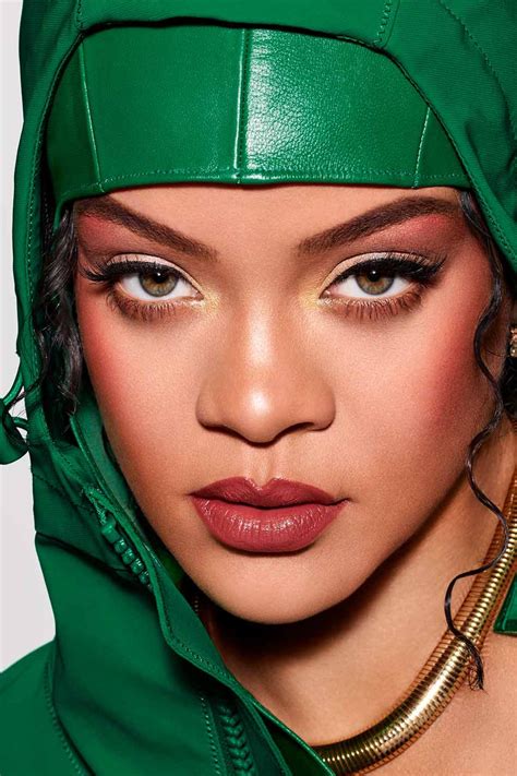 Rihannas Cupids Bow Inspired The New Fenty Icon Refillable Lipstick