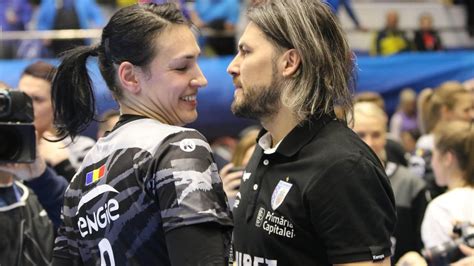 Cristina neagu abia aștepta să revină la pregătire și spune că se săturase de perioada din izolare. Cristina Neagu, cea mai bună jucătoare a lunii februarie ...