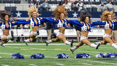 Nfl Cheerleaders And The Gender Gap The New York Times