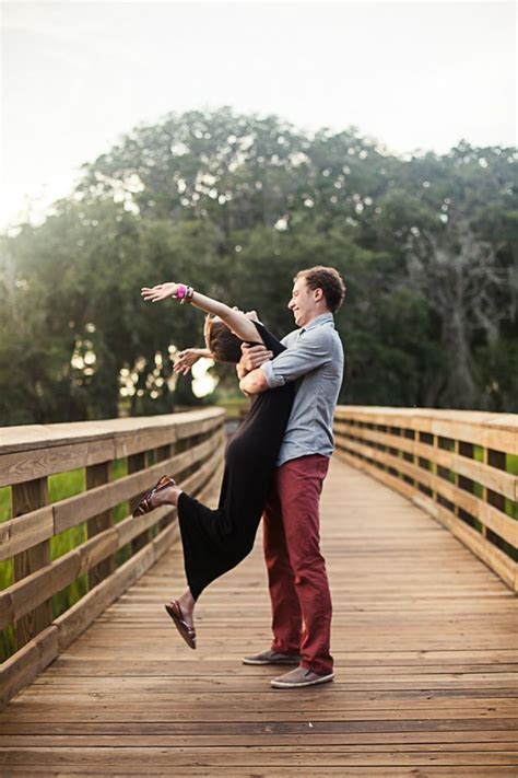 These Proposal Photos Will Turn Your Heart To Mush Remember Guys When You Propose To Use Rose