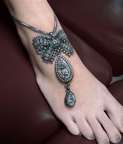 This Tattoo Master Creates Eye Catching Jewelry Tattoos