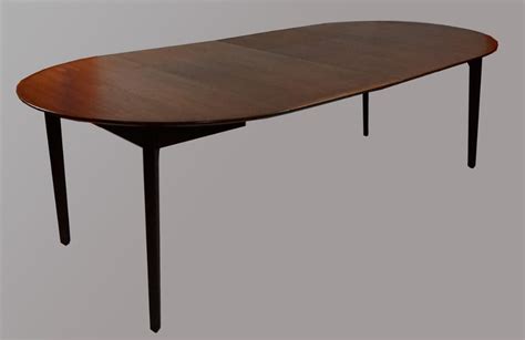 dining table shape with clipped corners Grenelle dining table