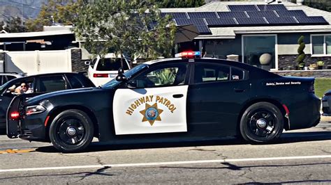 California Highway Patrol Dodge Charger Responding Code 3 Youtube