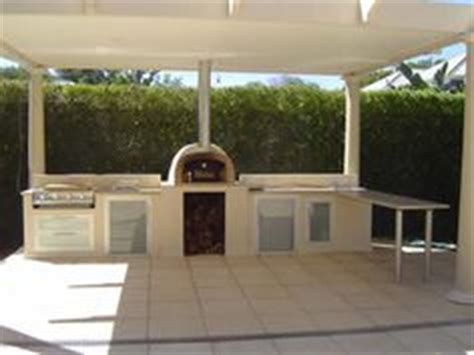 Fresco frames outdoor kitchens are manufactured in australia with australian blue scope steel for over 15 years. 1000+ images about Outdoor pizza oven & courtyard ideas on ...