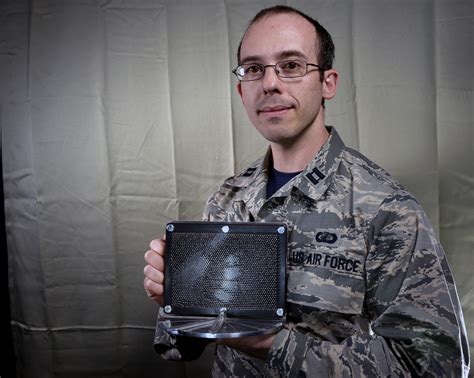 Air Force Officers Inventions Inspired By Pin Art E Ink Air
