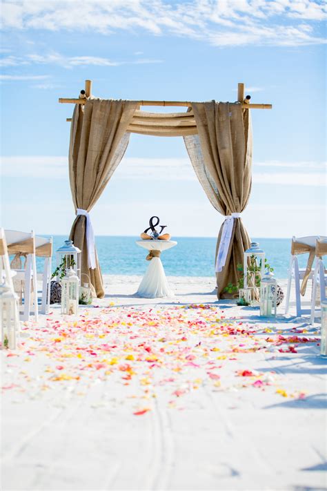 Plan your florida beach wedding or destination beach wedding in naples, fort myers, sanibel, sarasota or surrounding areas. Weddings in Gulf Shores, Orange Beach, Pensacola