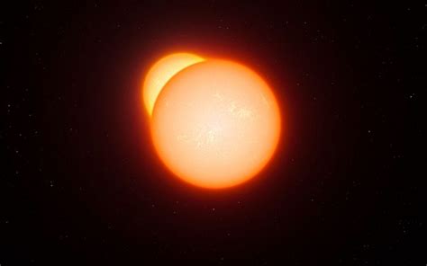 Astronomers Find First Ever Slimmer Type Of Red Giant Stars