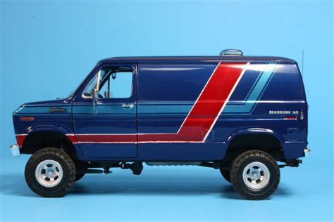 The price of ford van 2014 ranges in accordance with its modifications. Old School 4×4 Van Model