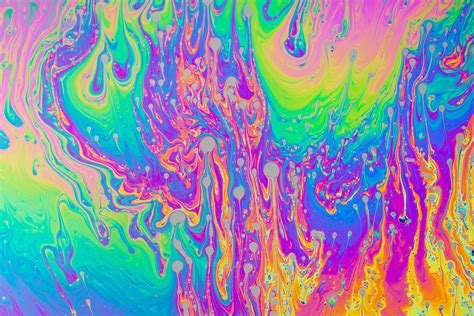 16 Macro Images Of Psychedelic Soap