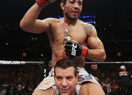 UFC MMA Ufc Combate O pau vai quebrar garante treinador de José