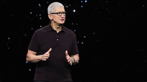 Apple Ceo Tim Cook Doesnt Like Metaverse Prefers Augmented Reality