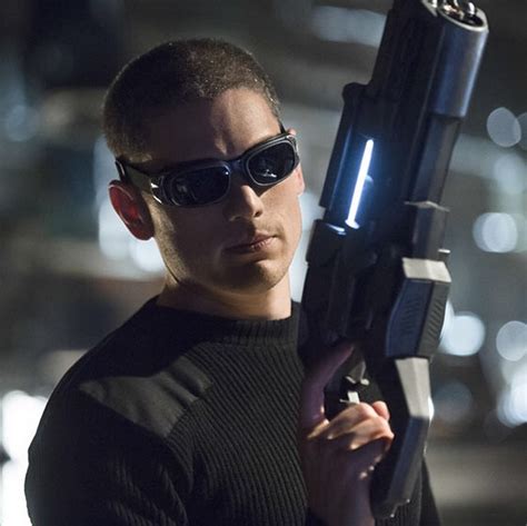 The Flash First Photos Of Wentworth Miller As Captain Cold Ign