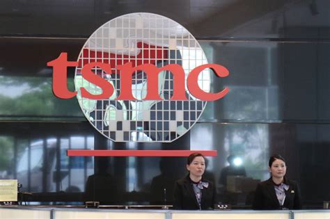Jun 02, 2021 · taiwan semiconductor manufacturing co ltd (2330.tw) (tsmc) has started construction at a site in arizona where it plans to spend $12 billion to build a computer chip factory, its chief executive. TSMC mass producing 7nm chips including Apple A12; 5nm ...