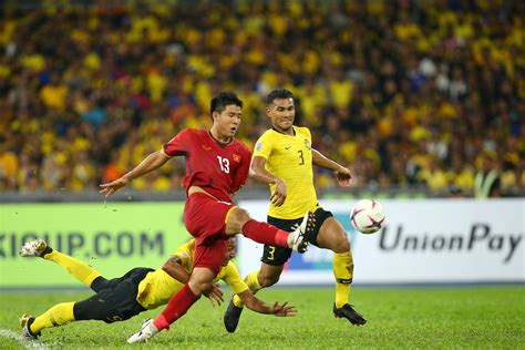 The aff suzuki cup 2018 final 2nd leg vietnam vs malaysia. AFF Suzuki Cup 2018 Final First Leg: Malaysia 2-2 Vietnam ...