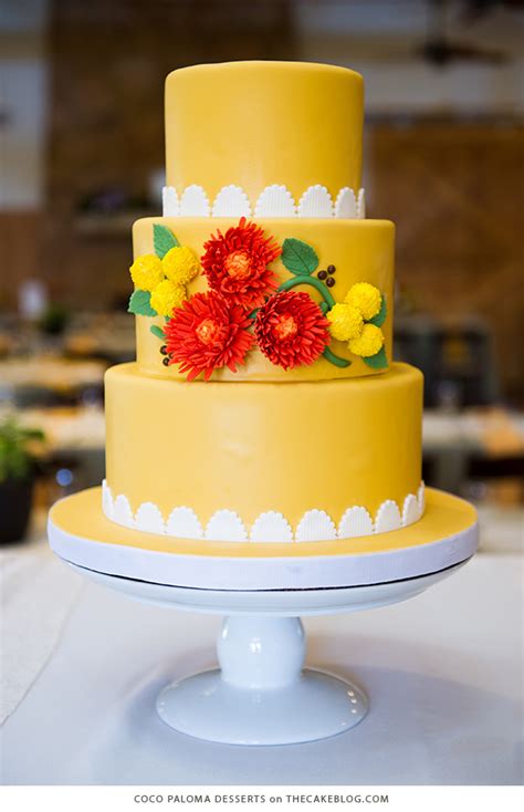 10 Brilliant Yellow Cakes