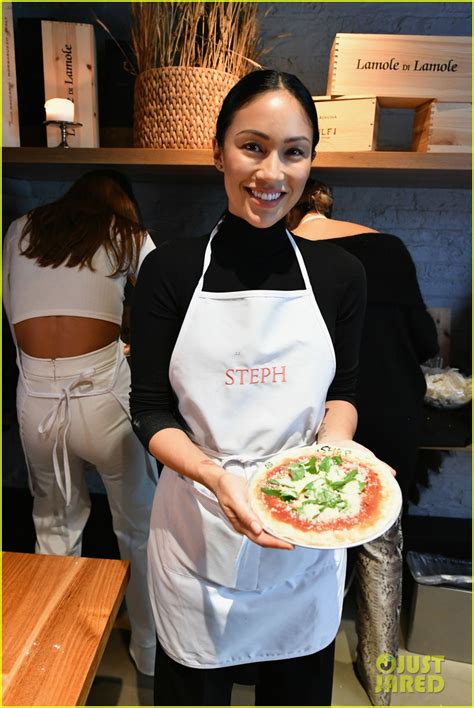 Jasmine Tookes Hosts Pizza Making Class In Nyc Photo 4177235 Photos Just Jared Celebrity