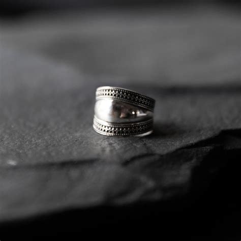 Regal Ring Noir KĀla