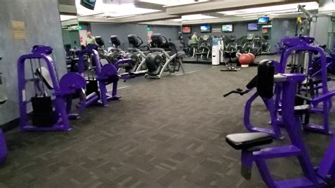 Bodysport performance training center is accepting independent trainers at our new facility to operate their private fitness training business. Gym / fitness center at Bally's hotel, Las Vegas - YouTube