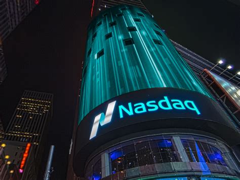 At nasdaq, we're relentlessly reimagining the markets of today. NASDAQ Composite (.IXIC) is back within reach of record highs - Live Trading News