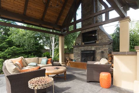 How To Create An Inviting Outdoor Living Space