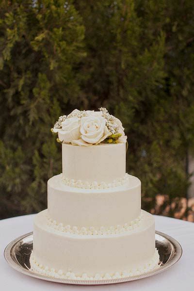 Classic White Fondant Wedding Cake Elizabeth Anne Designs The