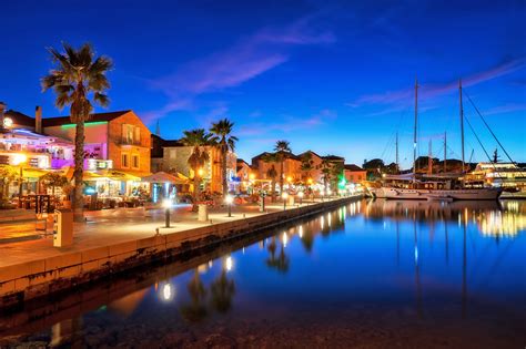 5 Best Nightlife in Hvar - What to Do at Night in Hvar - Go Guides