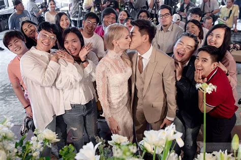 งานแต่ง บอย พิษณุ ควงแฟนสาวตาน้ำข้าว อแมนด้า เข้าพิธีวิวาห์ที่โบสถ์ในสวีเดน บอย พิษณุ แต่งงาน อแมนด้า บรรยากาศโรแมนติก. อัลบั้มภาพ บอย อแมนด้า ฉลองวิวาห์รอบสองที่ไทย เปิดใจอยากมี ...