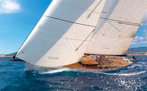 Dream Daysailers 13 Of The Best Boats For A Great Day Out On The Water