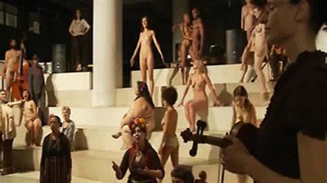 36 Modelos De Teatro Desnudo Explícito